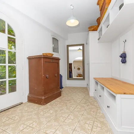 Garavan, Paradis Face A La Menton