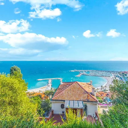 Garavan, Paradis Face A La * マントン