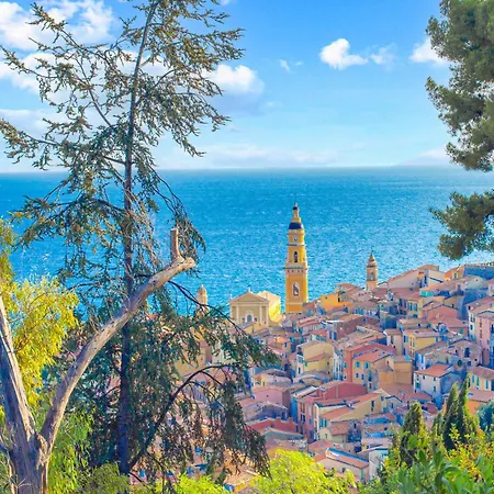 Garavan, Paradis Face A La