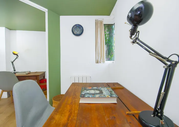 Garavan, Paradis Face A La *