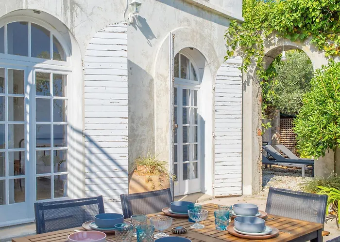 Garavan, Paradis Face A La *