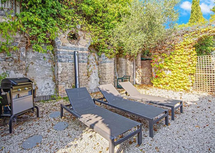 Holiday home Garavan, Paradis Face A La *