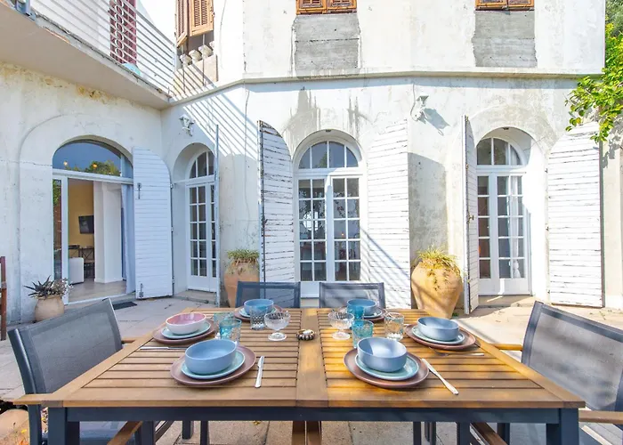 Garavan, Paradis Face A La Menton